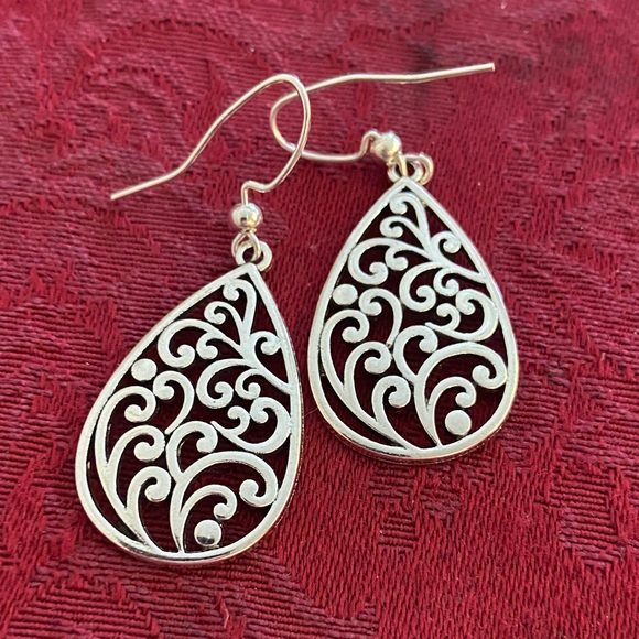 NEW Tibetan Silver Handmade Filigree Drop Dangle Earrings - Picture 1 of 3